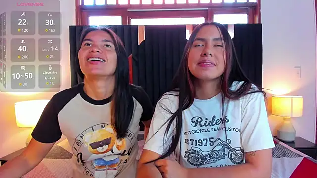 Sofy and Mia online show from October 24, 2025, 12:04 pm