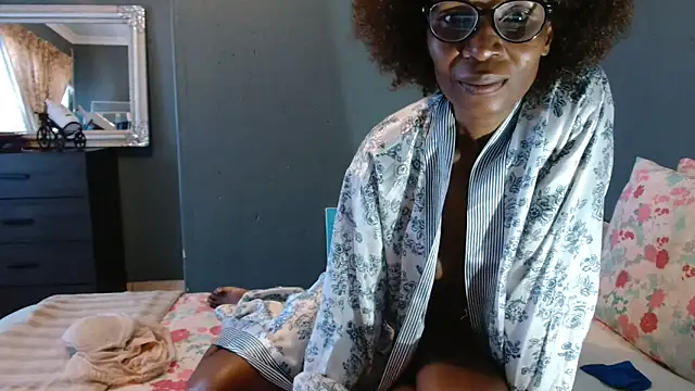 NaughtyCouga online show from November 9, 2025, 5:11 am