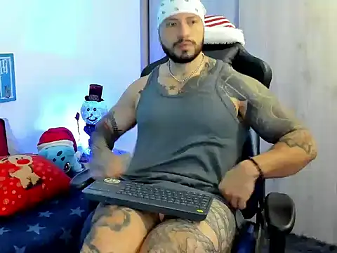 Snapshot of Dave-Max01 chatting on December 22, 2025, 10:04 am Dave-Max01 online show from December 22, 2025, 10:04 am