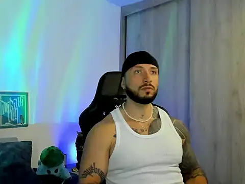 Snapshot of Dave-Max01 chatting on January 7, 2026, 2:16 am Dave-Max01 online show from January 7, 2026, 2:16 am