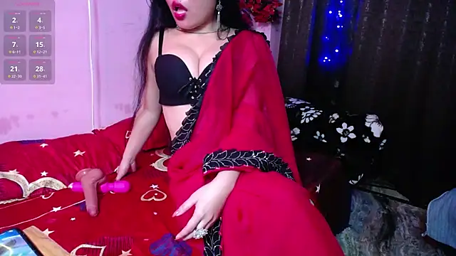 Snapshot of Hot_Hazel chatting on February 15, 2026, 12:22 am Hot Hazel online show from February 15, 2026, 12:22 am