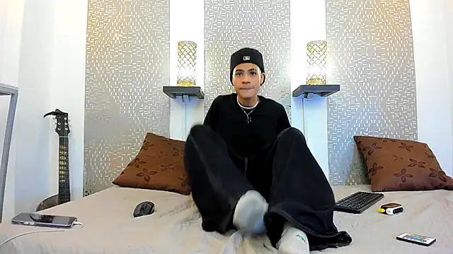 JacobBlackwell  online show from October 15, 2025, 7:55 pm