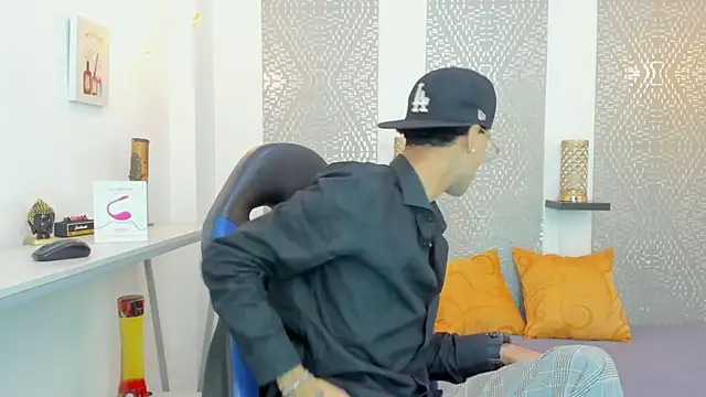 JacobBlackwell  online show from January 7, 2026, 7:30 pm