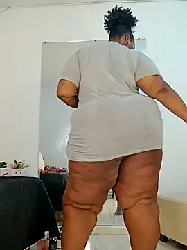 Bigasshott  online show from February 15, 2026, 8:41 pm