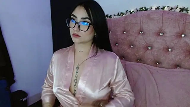 Snapshot of SeleneMore chatting on January 31, 2026, 9:02 pm SeleneMore online show from January 31, 2026, 9:02 pm