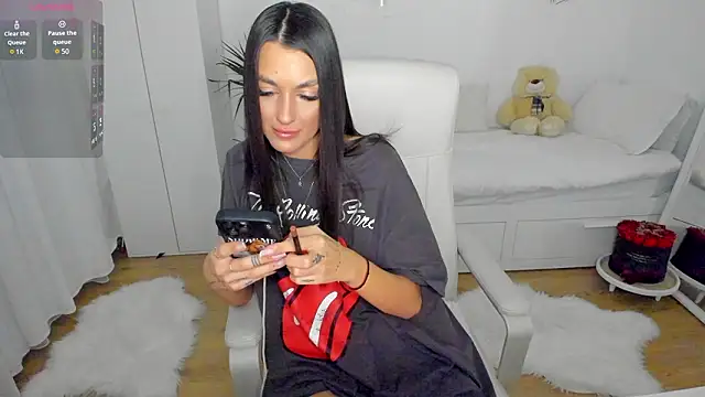 Snapshot of bubbledoll77 chatting on January 17, 2026, 3:37 pm bubbledoll77 online show from January 17, 2026, 3:37 pm