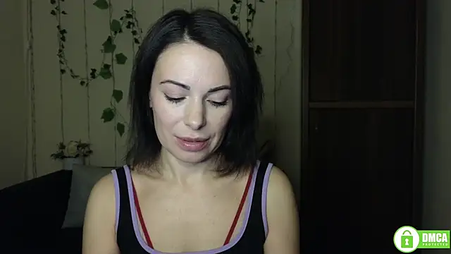 Rita lovvylyou online show from October 13, 2025, 5:31 am