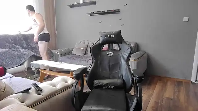 Snapshot of mastermute chatting on February 11, 2026, 8:14 am mastermute online show from February 11, 2026, 8:14 am