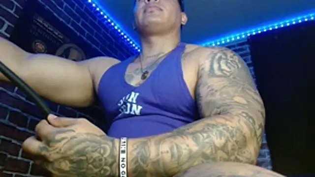 jordan bigcock  online show from November 2, 2025, 7:52 pm