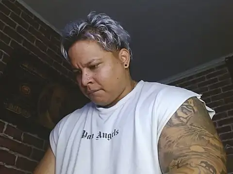 jordan bigcock  online show from October 12, 2025, 2:24 am