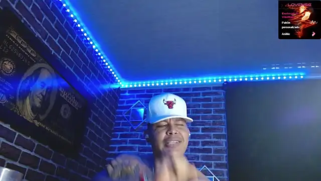 jordan bigcock  online show from February 17, 2026, 8:06 pm