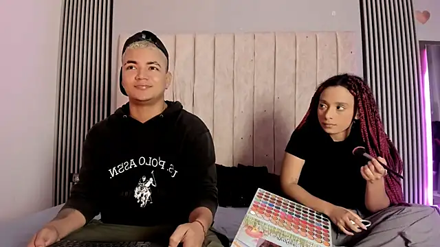 Snapshot of dante_and_kiara chatting on November 29, 2025, 1:11 pm dante and kiara online show from November 29, 2025, 1:11 pm