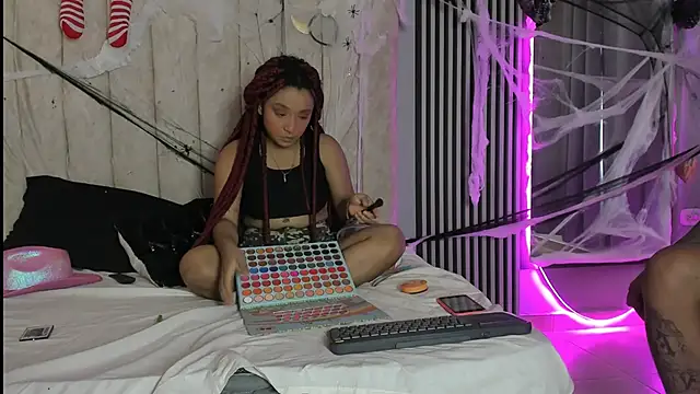 Snapshot of dante_and_kiara chatting on October 30, 2025, 9:01 pm dante and kiara online show from October 30, 2025, 9:01 pm