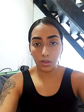 Queen sofya online show from October 9, 2025, 4:07 pm