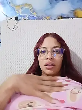 Snapshot of cerecita_anna chatting on July 7, 2026, 11:25 am cerecita anna online show from July 7, 2026, 11:25 am
