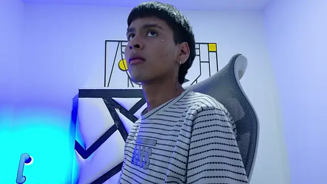 SEBAS LOVER  online show from November 5, 2025, 10:13 pm