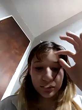 Snapshot of EmuOtori chatting on February 21, 2026, 1:13 pm EmuOtori online show from February 21, 2026, 1:13 pm