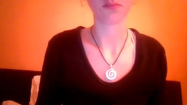 SuperValentina online show from April 23, 2026, 8:32 pm