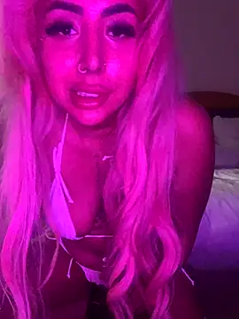 zara bellexx online show from December 4, 2025, 10:03 am