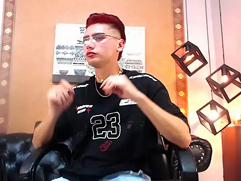 Alex Millerss online show from November 20, 2025, 10:31 pm