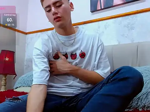 Alex Millerss online show from October 28, 2025, 10:52 pm