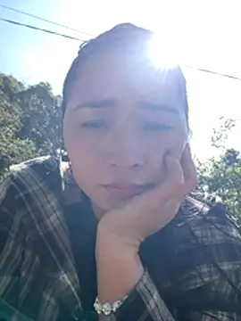 miemie-xx online show from November 24, 2025, 5:51 am