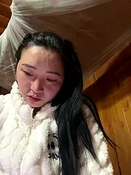 miemie-xx online show from November 25, 2025, 12:38 pm