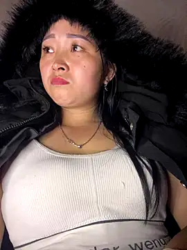 miemie-xx online show from November 20, 2025, 1:12 pm