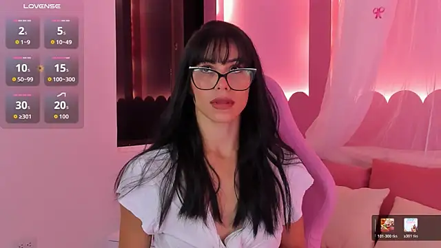 Snapshot of Elena_Kink chatting on February 16, 2026, 7:12 pm Elena Kink online show from February 16, 2026, 7:12 pm