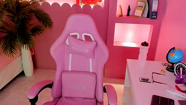 Elena Kink online show from March 12, 2026, 7:18 pm