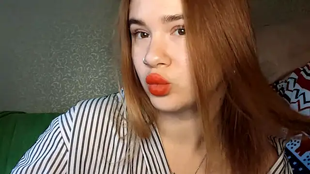 QuiveredFrown online show from October 11, 2025, 11:44 am