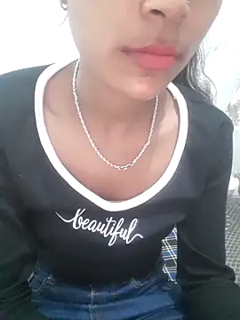 Snapshot of Mahi677 chatting on February 2, 2026, 4:22 am Mahi677 online show from February 2, 2026, 4:22 am