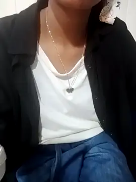 Snapshot of Mahi677 chatting on November 16, 2025, 3:55 am Mahi677 online show from November 16, 2025, 3:55 am