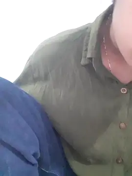 Snapshot of Mahi677 chatting on February 27, 2026, 4:01 am Mahi677 online show from February 27, 2026, 4:01 am