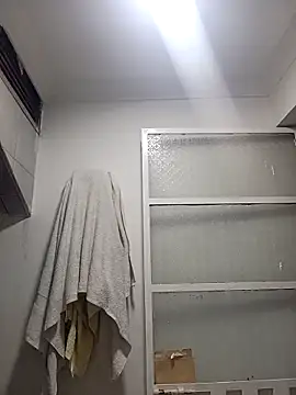 AbbyLewiis online show from December 5, 2025, 10:03 am