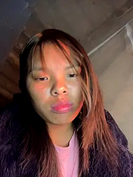 hello-cute online show from December 15, 2025, 2:56 pm