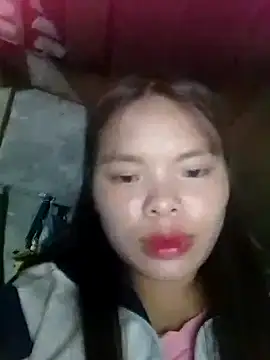 hello-cute online show from October 18, 2025, 1:46 pm