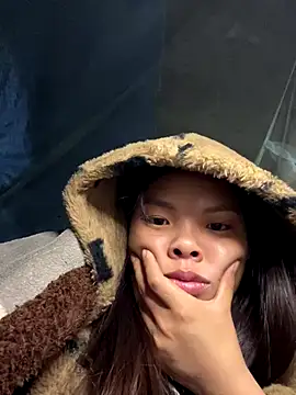 hello-cute online show from November 28, 2025, 6:52 pm