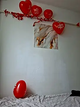 Snapshot of Nika_aa chatting on February 14, 2026, 11:21 am Nika aa online show from February 14, 2026, 11:21 am