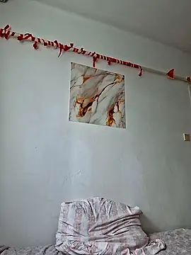 Snapshot of Nika_aa chatting on February 24, 2026, 8:15 am Nika aa online show from February 24, 2026, 8:15 am