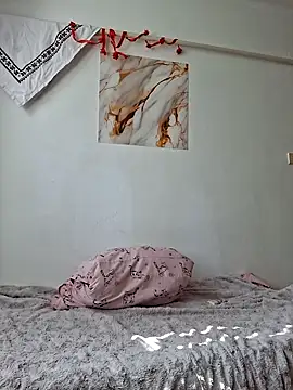 Snapshot of Nika_aa chatting on February 28, 2026, 8:14 am Nika aa online show from February 28, 2026, 8:14 am