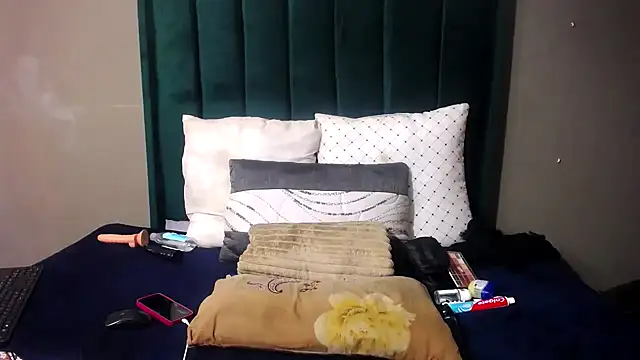 DeliciousBoobsx25 online show from November 19, 2025, 6:57 am