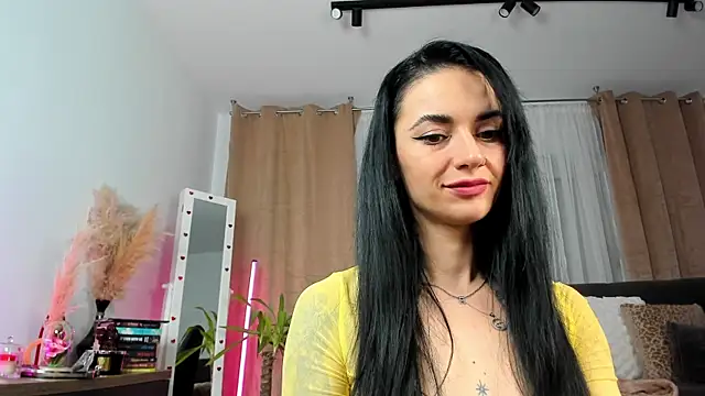 JacquelineHex online show from June 4, 2026, 2:05 am