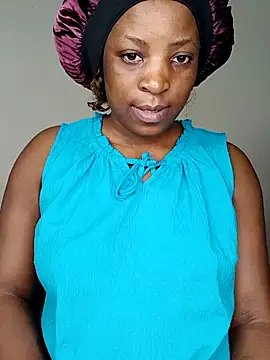 Snapshot of Linae1234 chatting on October 12, 2025, 8:26 am Linae1234 online show from October 12, 2025, 8:26 am