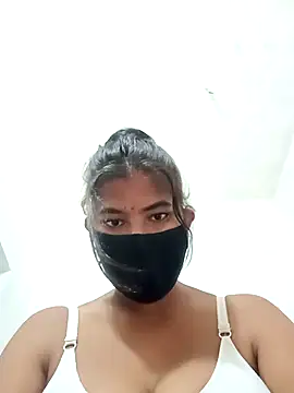 Snapshot of Hot_radhaji chatting on October 16, 2025, 6:32 am Hot radhaji online show from October 16, 2025, 6:32 am