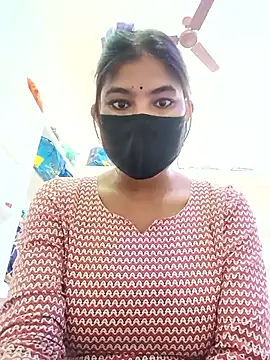 Hot radhaji online show from January 13, 2026, 1:37 pm