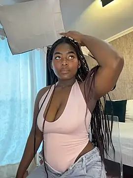 KarinaFlowers  online show from May 13, 2026, 12:12 pm