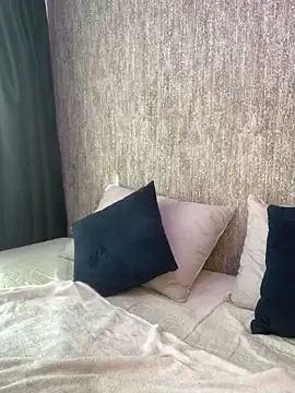 Snapshot of KarinaFlowers_ chatting on November 11, 2025, 12:11 pm KarinaFlowers online show from November 11, 2025, 12:11 pm