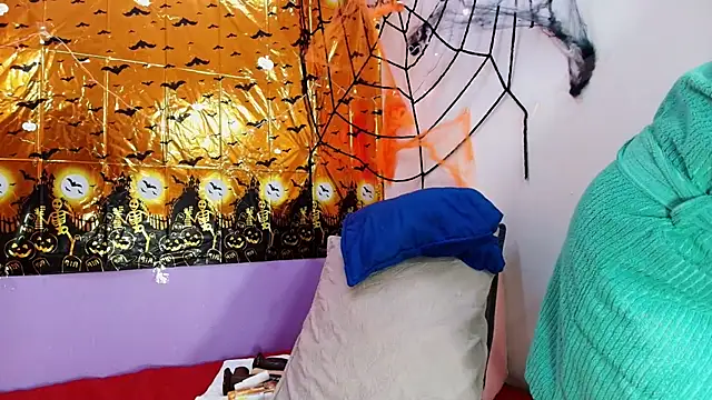 lu mystic online show from October 8, 2025, 1:23 pm