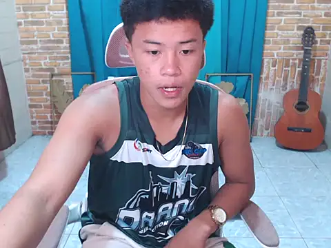 ur naughtyboy patrick online show from November 28, 2025, 11:27 pm